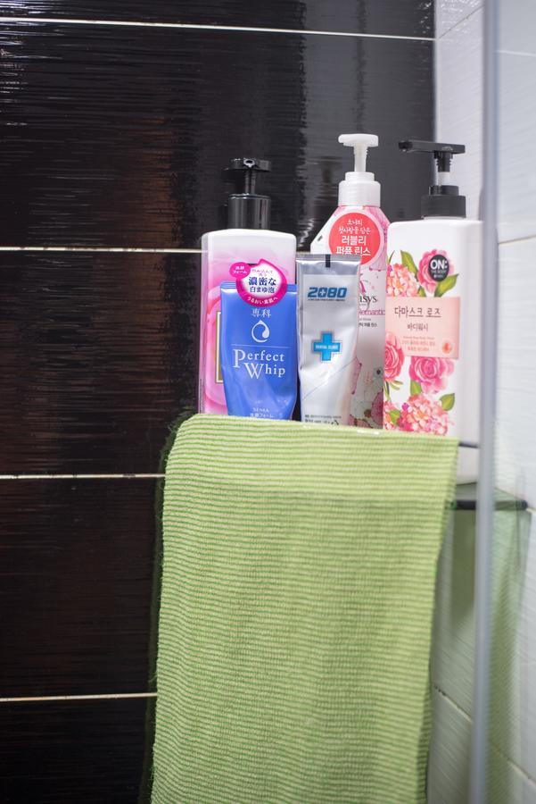 Mozzihostel Busan Station Bagian luar foto